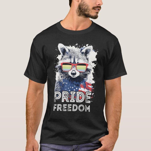 Pride Freedom  Raccoon Cassgender Sunglasses Flag T-Shirt (Vorderseite)