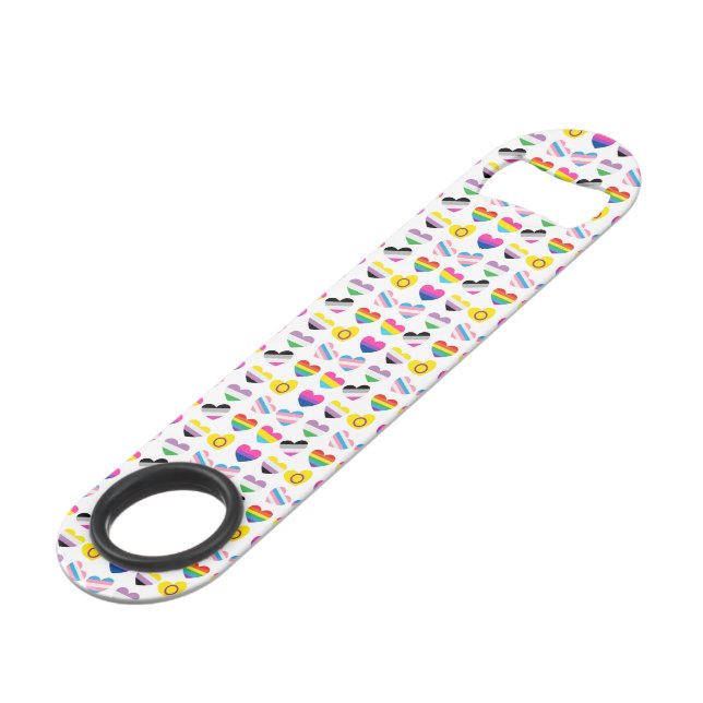 Pride Hearts Flaschenöffner (Vorderseite Schrägansicht)