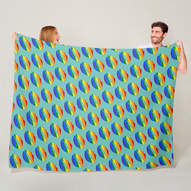 Pride Kiss Fleecedecke (Beispiel)