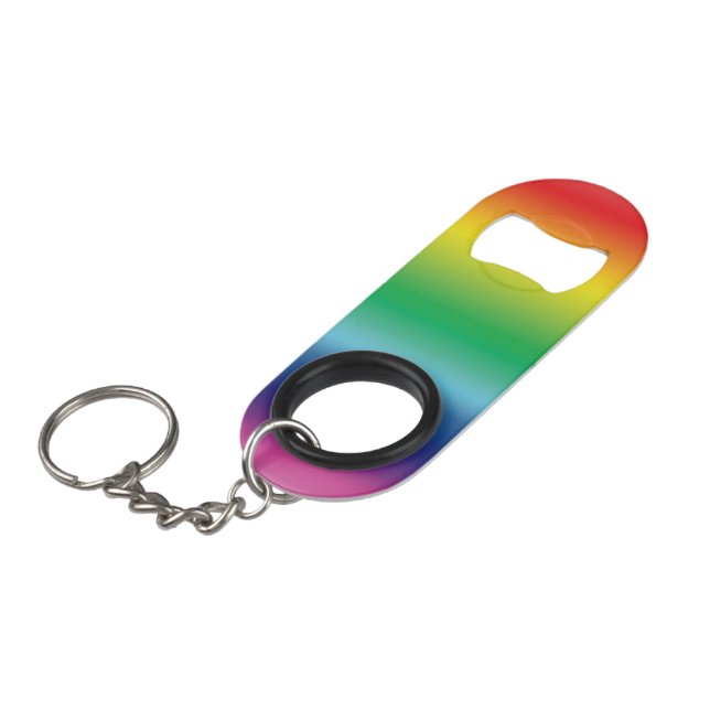 Pride lgbtq lgbt Regenbogenfarben Muster Mini Flaschenöffner (Vorderseite Schrägansicht)