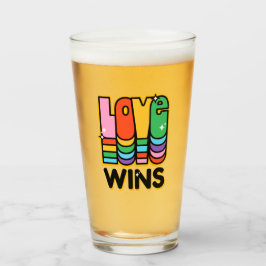 Pride LGBTQ Liebe gewinnt Rainbow Retro Typografie Glas