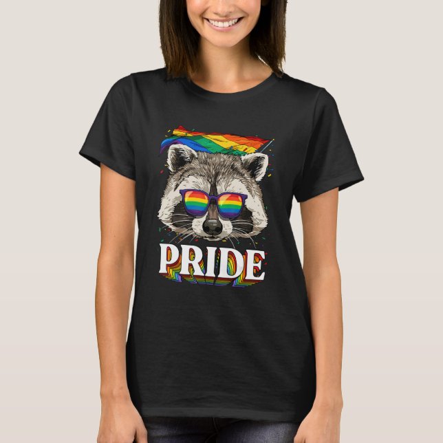 Pride Raccoon LGBTQ Rainbow Flag Pride Month Trash T-Shirt (Vorderseite)