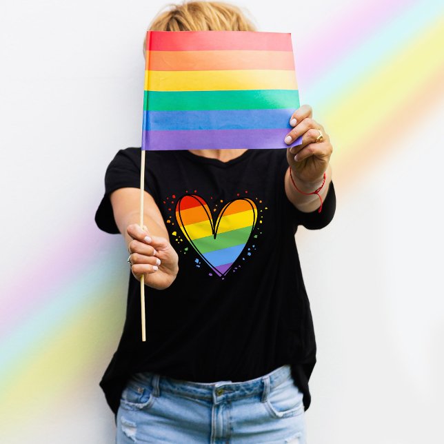 Pride Rainbow LGBTQ Girls Basic Dark T - Shirt (Von Creator hochgeladen)