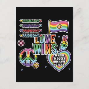 Pride-Tag. Liebe siegt. Ich bin queer und habe kei Postkarte