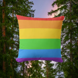 Prideful Lounge: Regenbogenflagge Kissen