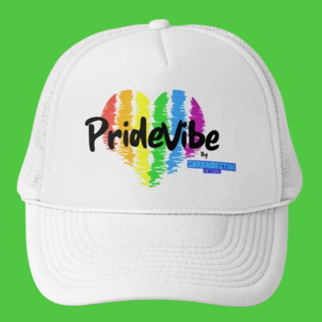 PrideVibe Rainbow Heart Trucker: kühl und ungebund Truckerkappe (Von Creator hochgeladen)