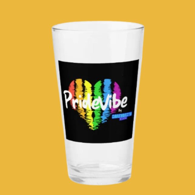 PrideVibe: Trinken mit Stolz Glas (Von Creator hochgeladen)