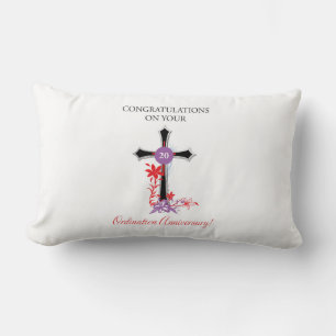 Priester 20. Ordination Jubiläum Schwarzes Kreuz Lendenkissen