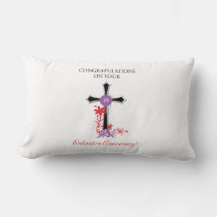 Priester 25. Ordination Jahrestag Schwarzes Kreuz Lendenkissen