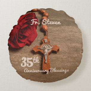 Priester 35. Ordination Jubiläum Rose und Rosary Rundes Kissen