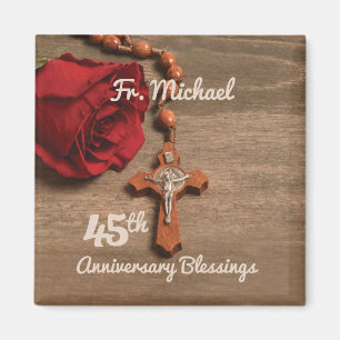 Priester 45. Ordination Jubiläum Rose und Rosary Magnet