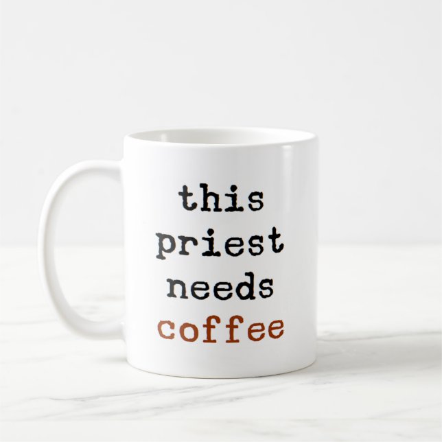Priester braucht Kaffee-Tasse Kaffeetasse (Links)