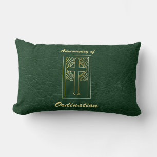 Priester-Jahrestag der Ordination Leder Look Lendenkissen