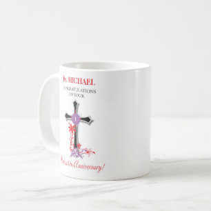 Priester-Klassifikations-Jahrestags-Schwarz-Kreuz Kaffeetasse
