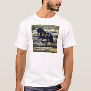 Primitive BarnWood Reittier Schwarzer Hengst Pferd T-Shirt