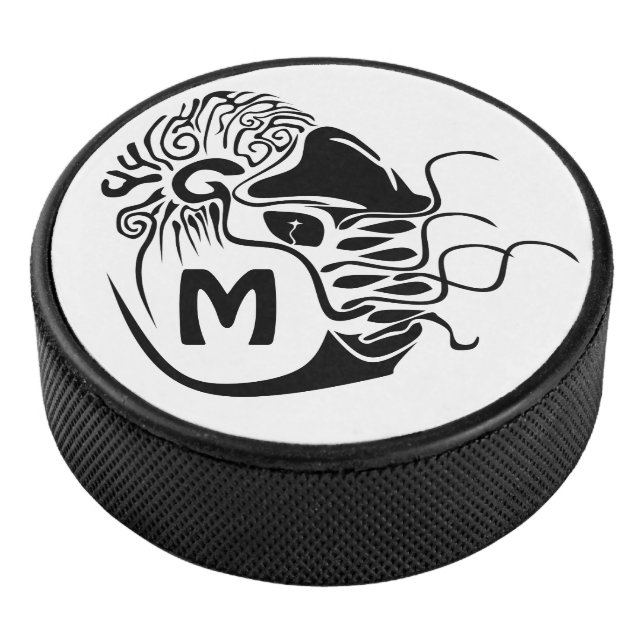 Primitive Chambered Nautilus Monogram Eishockey Puck (3/4)