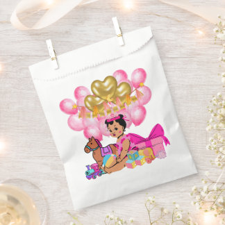 Prinzessin in Rosa Geschenktütchen