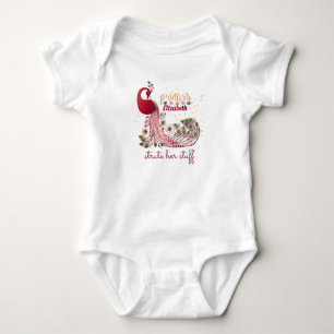 Prinzessin (NAME) Pfau stolziert durch die Gegend  Baby Strampler