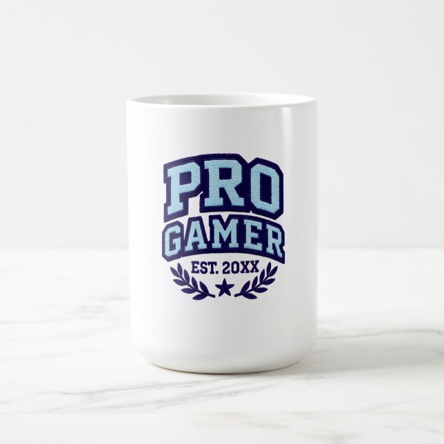 PRO GAMER — Varsity Chenille Patch Kaffeetasse (Mittel)