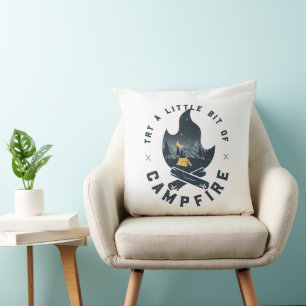 Probieren Sie ein bisschen Campfeuer aus   Berge W Kissen