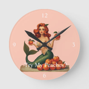 Probieren Sie meine Peaches Mermaid Thunder_Cove Runde Wanduhr