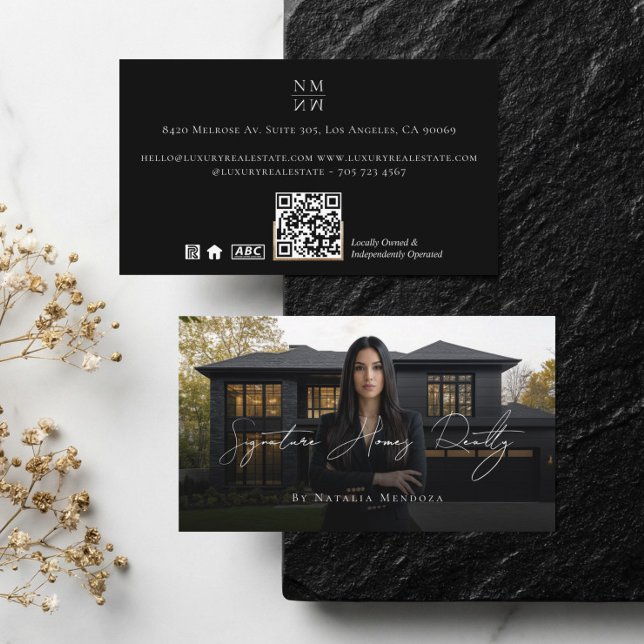 Professional Luxury Black Real Estate Agent Photo  Visitenkarte (Professional Luxury Black Real Estate Agent Photo Business Card)