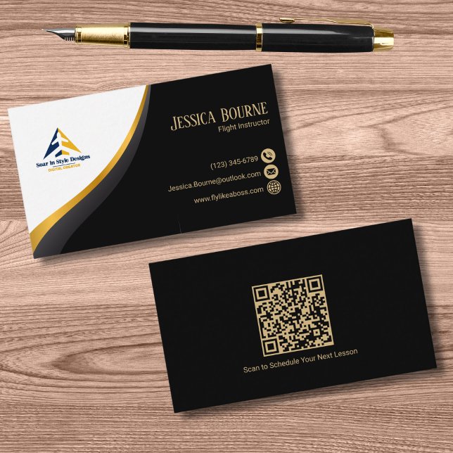 Professional QR Code Elegant Black Gold Pilot Visitenkarte (Von Creator hochgeladen)