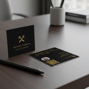 Professioneller Schwarz-Gold-Kreuzstifte-QR-Code Quadratische Visitenkarte
