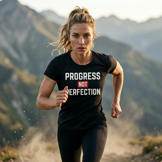 Progress Nicht Perfektion Gym Motivation T-Shirt  (Built on discipline. Driven by progress.)