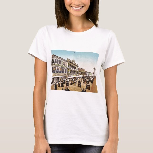 Promenade in Atlantic City 1900 T-Shirt (Vorderseite)