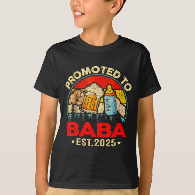 Promoted To Baba Est 2025 Vintage  T-Shirt (Vorderseite)