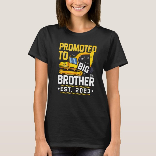 Promoted to Big Bro 2023 Leveled up to Big Brother T-Shirt (Vorderseite)