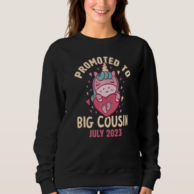 Promoted to Big Cousin July 2023 Unicorn Hearts Ni Sweatshirt (Vorderseite)
