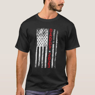 Promoted to Daddy Est 2023 Väter Day New Dad US T-Shirt