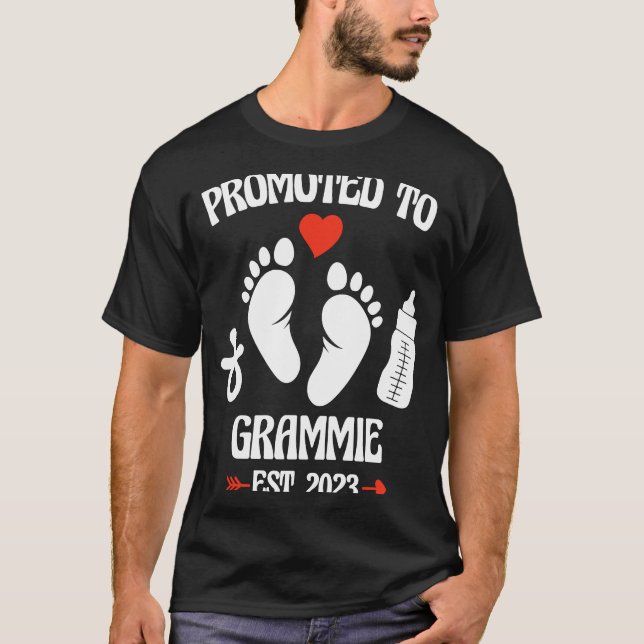Promoted To Grammie 2023 First Time New Grandma Pr T-Shirt (Vorderseite)