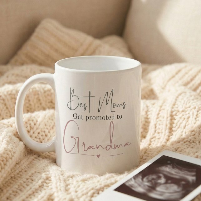 Promoted to Grandma Gift Pregnancy Announcement Kaffeetasse (Von Creator hochgeladen)