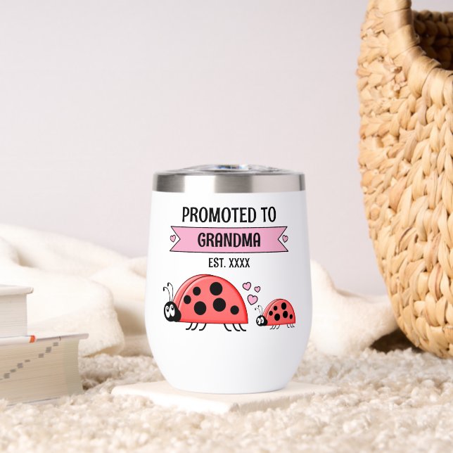 Promoted to Grandma ladybugs pink (Wohnzimmer (gedreht))