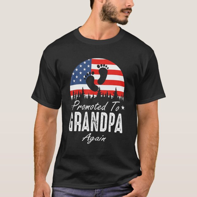 Promoted To Grandpa Again 2024 US Flag Father's Da T-Shirt (Vorderseite)