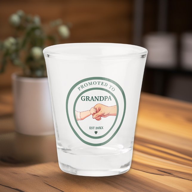 Promoted to Grandpa Est. 20XX Shot Glass Schnapsglas (Von Creator hochgeladen)