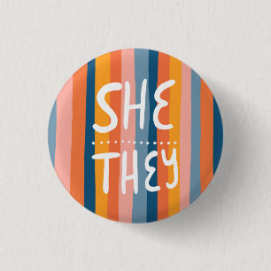 Pronouns farbenfrohe handsignierte Streifen Button