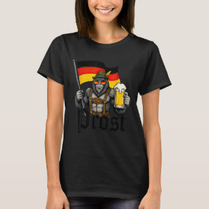 Prost Bigfoot trinkt Bier Lederhosen Deutsch T-Shirt