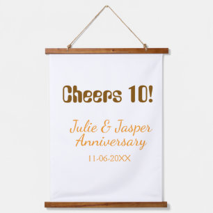 Prost zum 10. Hochzeitstag braun orange Wandteppich Mit Holzrahmen