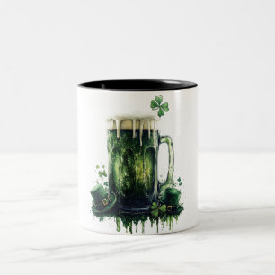 Prost zum St. Patrick's Day! Bier-Illustration Zweifarbige Tasse