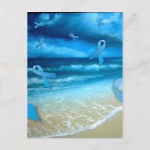 Prostatakrebs-Ribbons schweben über dem Strand Postkarte