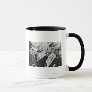 Protest gegen Kinderarbeit im Arbeitsleben Tasse