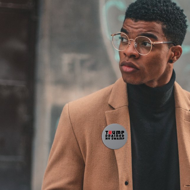 Protestmotto gegen Trump Button (Von Creator hochgeladen)