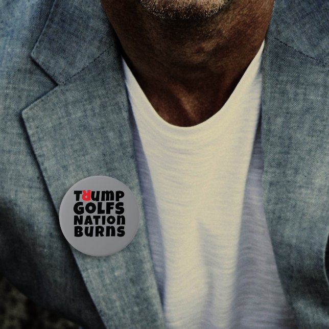 Protestmotto gegen Trump Button (Von Creator hochgeladen)