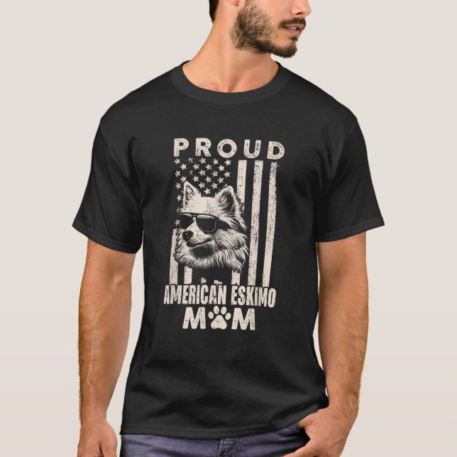 Proud American Eskimo Dog Mom American Flag Dog Ow T-Shirt (Vorderseite)