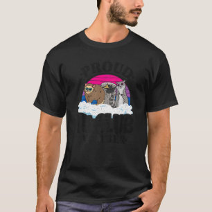 Proud Bi Club Mitglied Opossum Raccoon Bisexuelle  T-Shirt