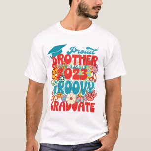 Proud BROTHER einer Klasse von 2023 Graduate Retro T-Shirt